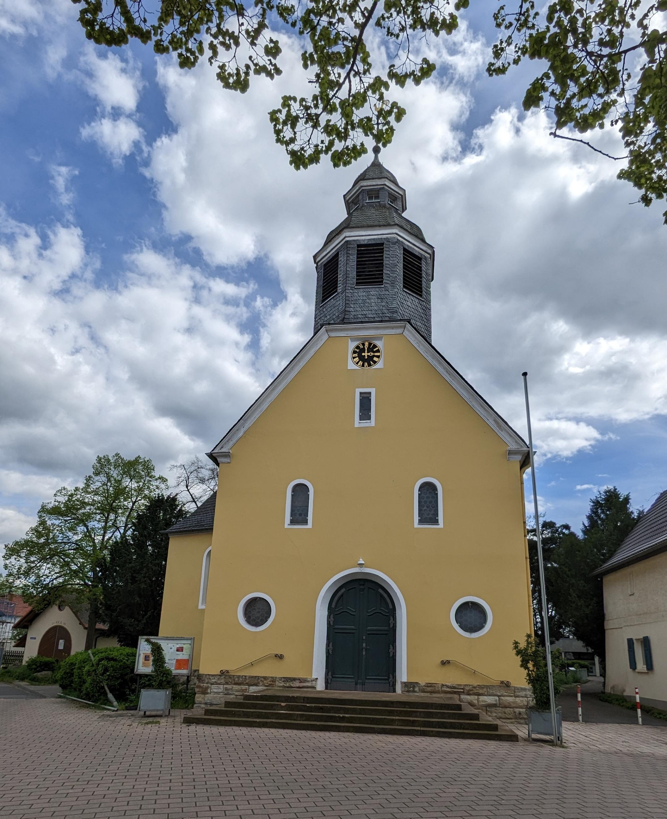 Kirche Hl. Dreifaltigkeit Haßloch