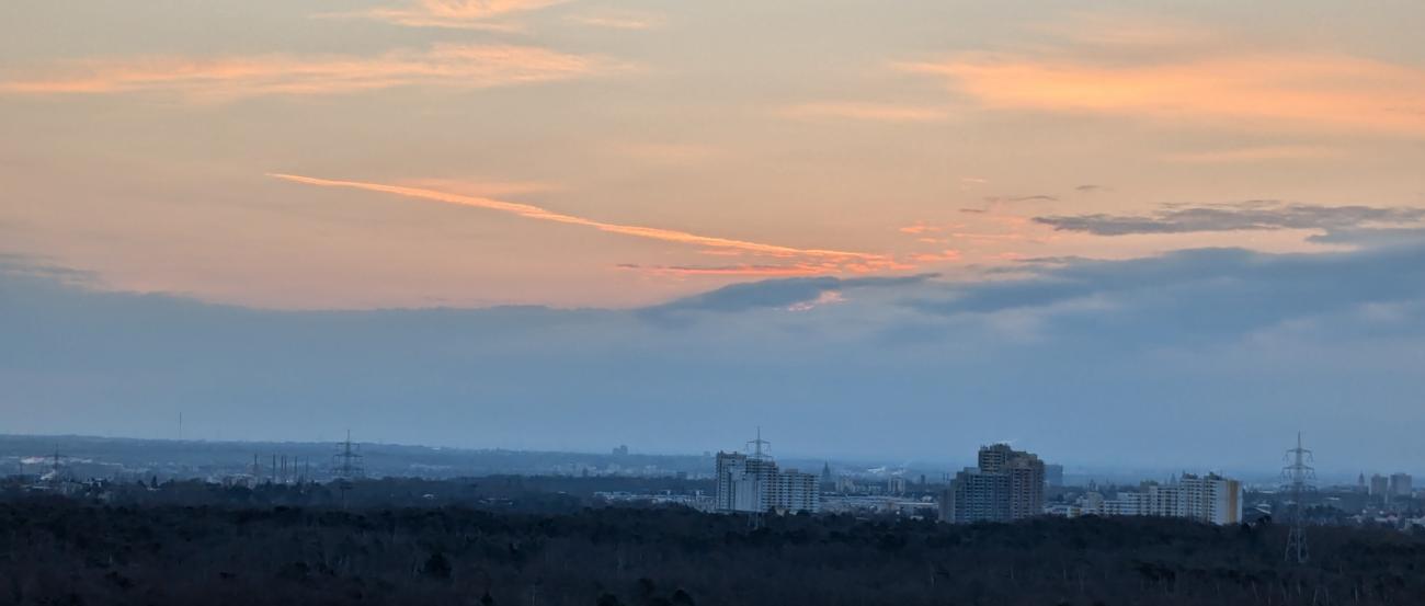 Sonnenaufgang Lennebergturm (c) Dunja Puschmann Sonnenaufgang Lennebergturm