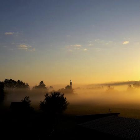 morgenstimmung (c) Ludwig Hartl In: Pfarrbriefservice.de morgenstimmung