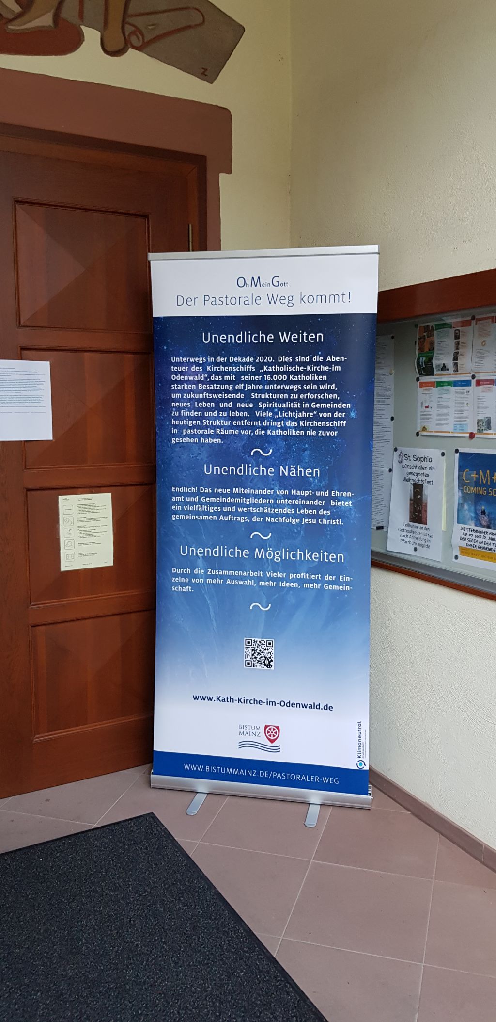 .. steht vor der Tür
