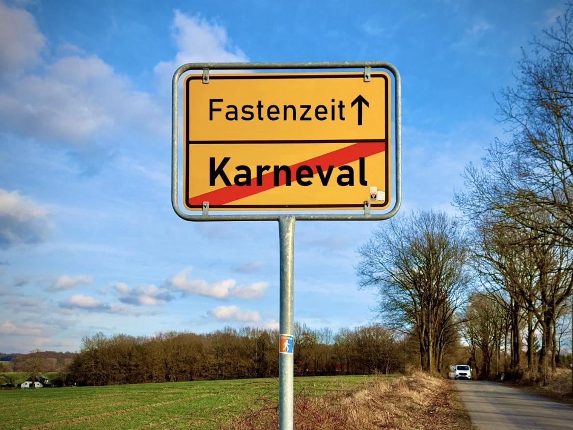 Karneval Ende - Fastenzeit Anfang