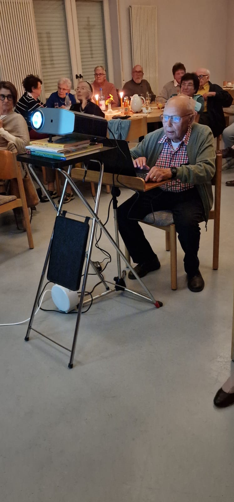 Senioren-Geburtstagskaffee - August Weil