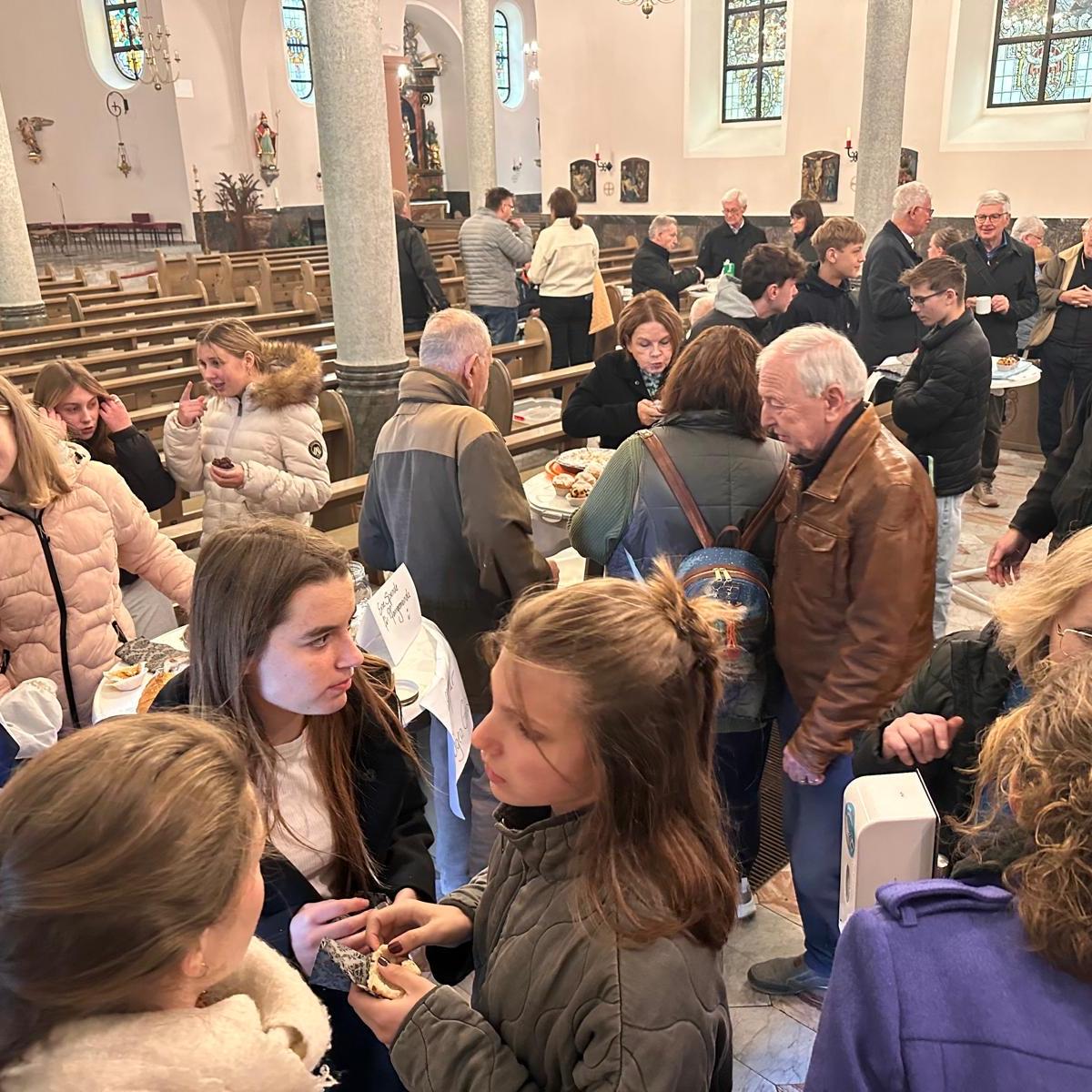 Kirchencafé der Firmanden von St. Remigius am 26.10.2025