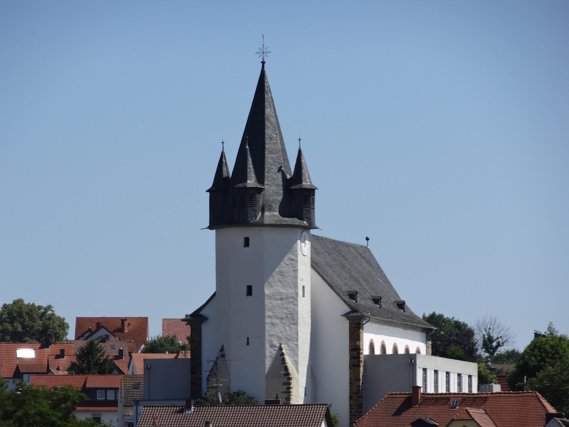 Kirche Sankt Gallus in Rockenberg (c) Von Cherubino - Eigenes Werk, CC BY-SA 3.0, https://commons.wikimedia.org/w/index.php?curid=27396452 Kirche Sankt Gallus in Rockenberg