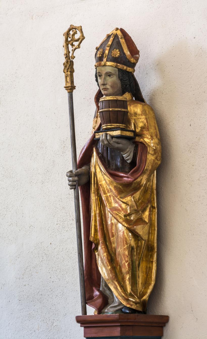 Rupertfigur mit dem Salzfass als Attribut aus der Pfarrkirche Pfarrwerfen St. Cyriak (2. Hälfte des 15. Jahrhunderts)