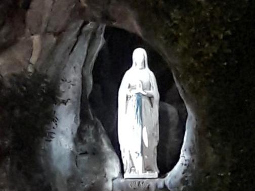Nachbildung der Grotte in Lourdes