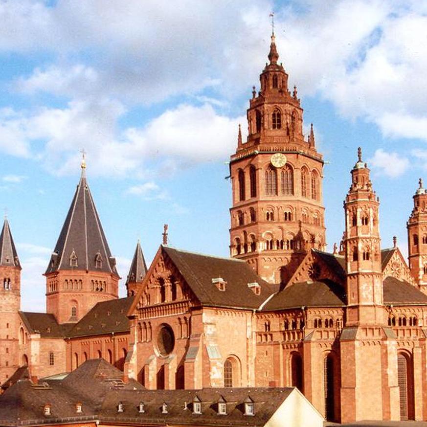 Ein Forschungsobjekt der besonderen Art: Der Mainzer Dom (c) Bistum Mainz