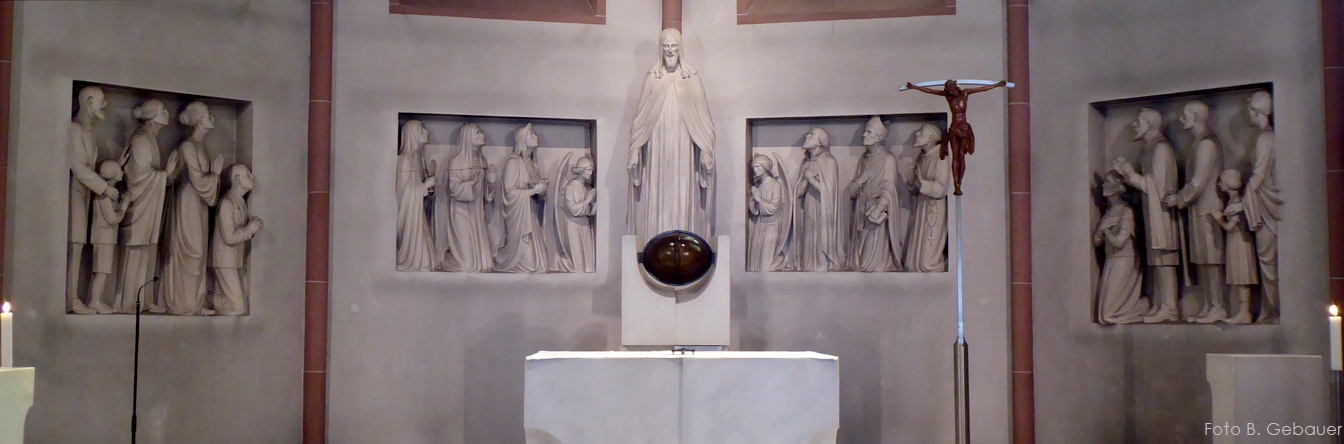 Altarraum unserer Pfarrkirche (c) Brigitta Gebauer