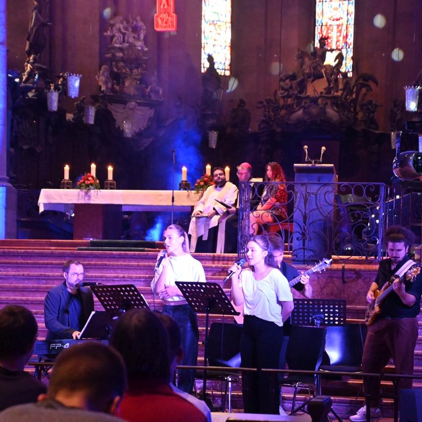 Orgel, Band und Chor - Bach und Swing.  Neue kirchenmusikalische Ausbildungskurse im Bistum Mainz