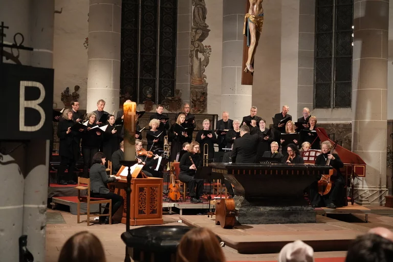 Die Camerata Vocale Hessen im Konzert (c) Christof Becker