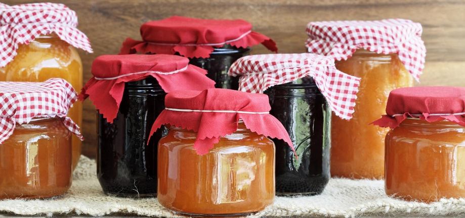 Selbst gekochte Marmeladen mit hohem Fruchtanteil und ohne industrielle Zuckerarten (c) t-online