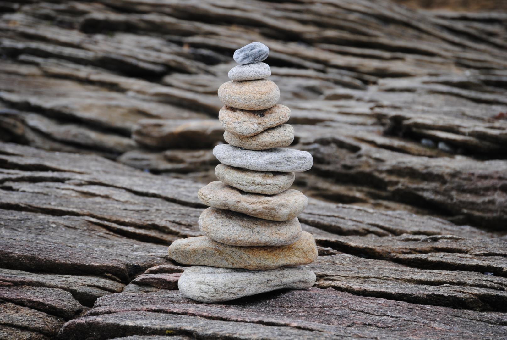 Steinmeditation (c) steine_1_by_martina_neugebauer-renner_pfarrbriefservice