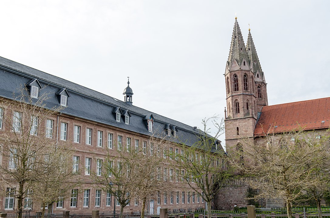 Jesuitenkolleg und Altstädter Kirche in Heiligenstadt (Thüringen) (c) Wikimedia Commons