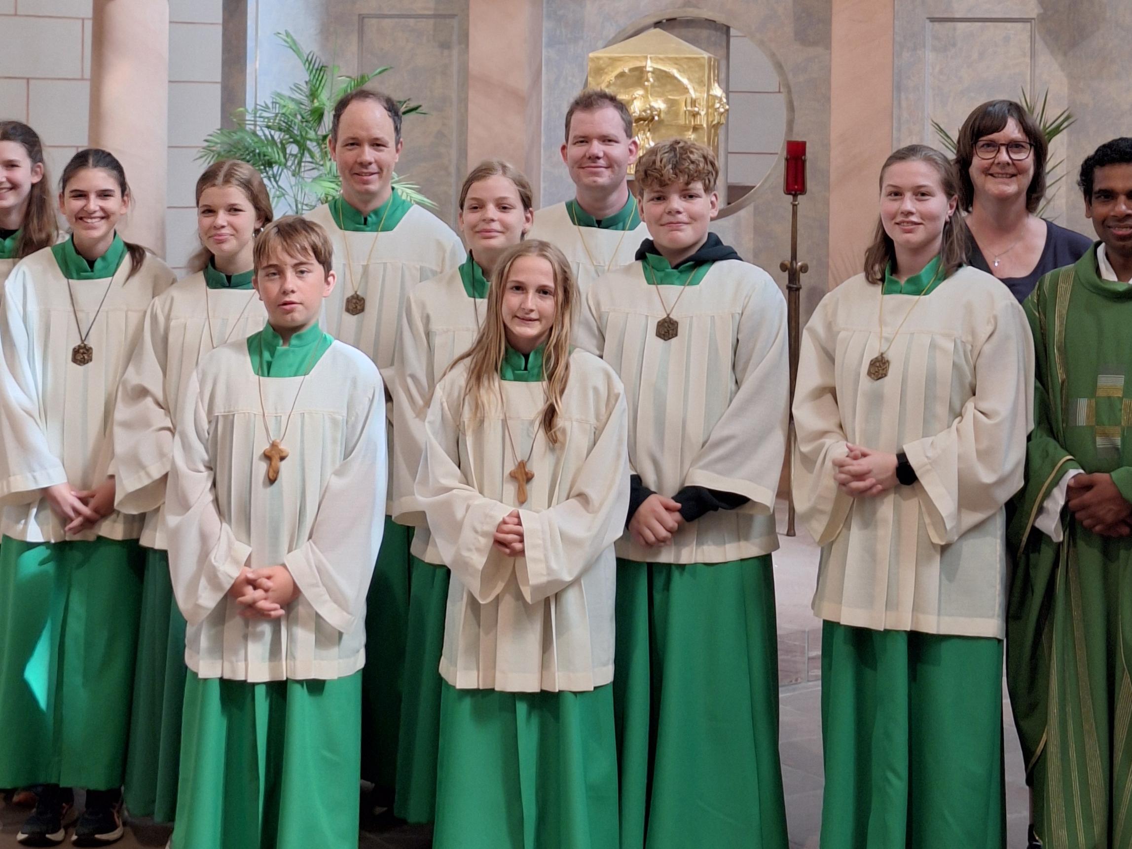 Gruppenbild Gottesdienst_Besuch Cyril_3_2