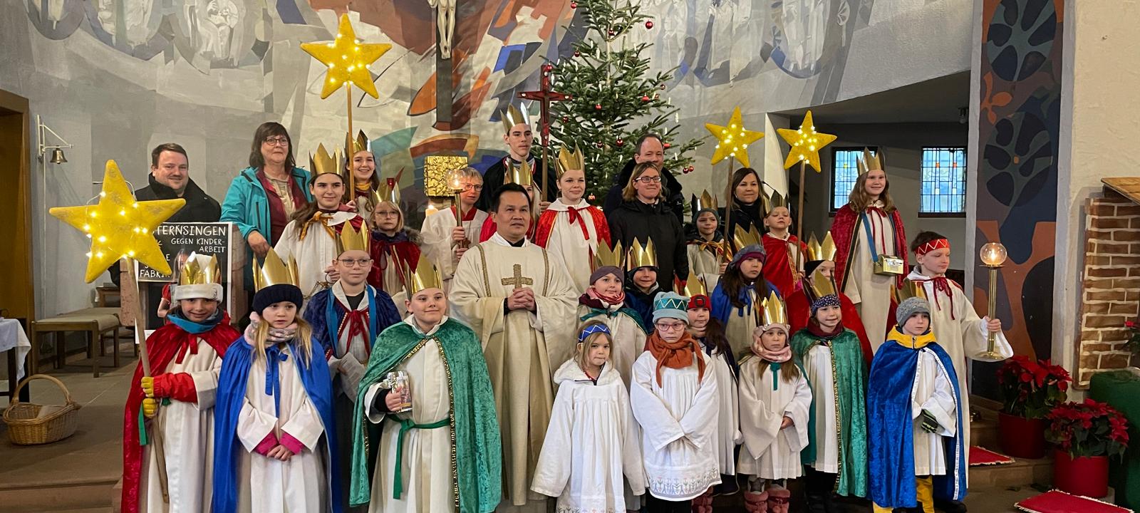 Sternsinger Kirche Birkenau_ (c) FS