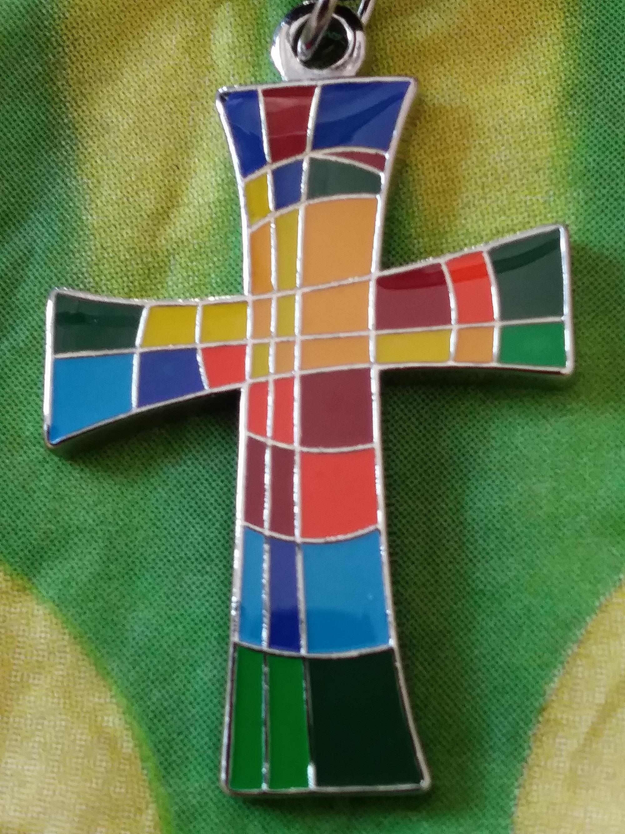 Farbiges Kreuz 3