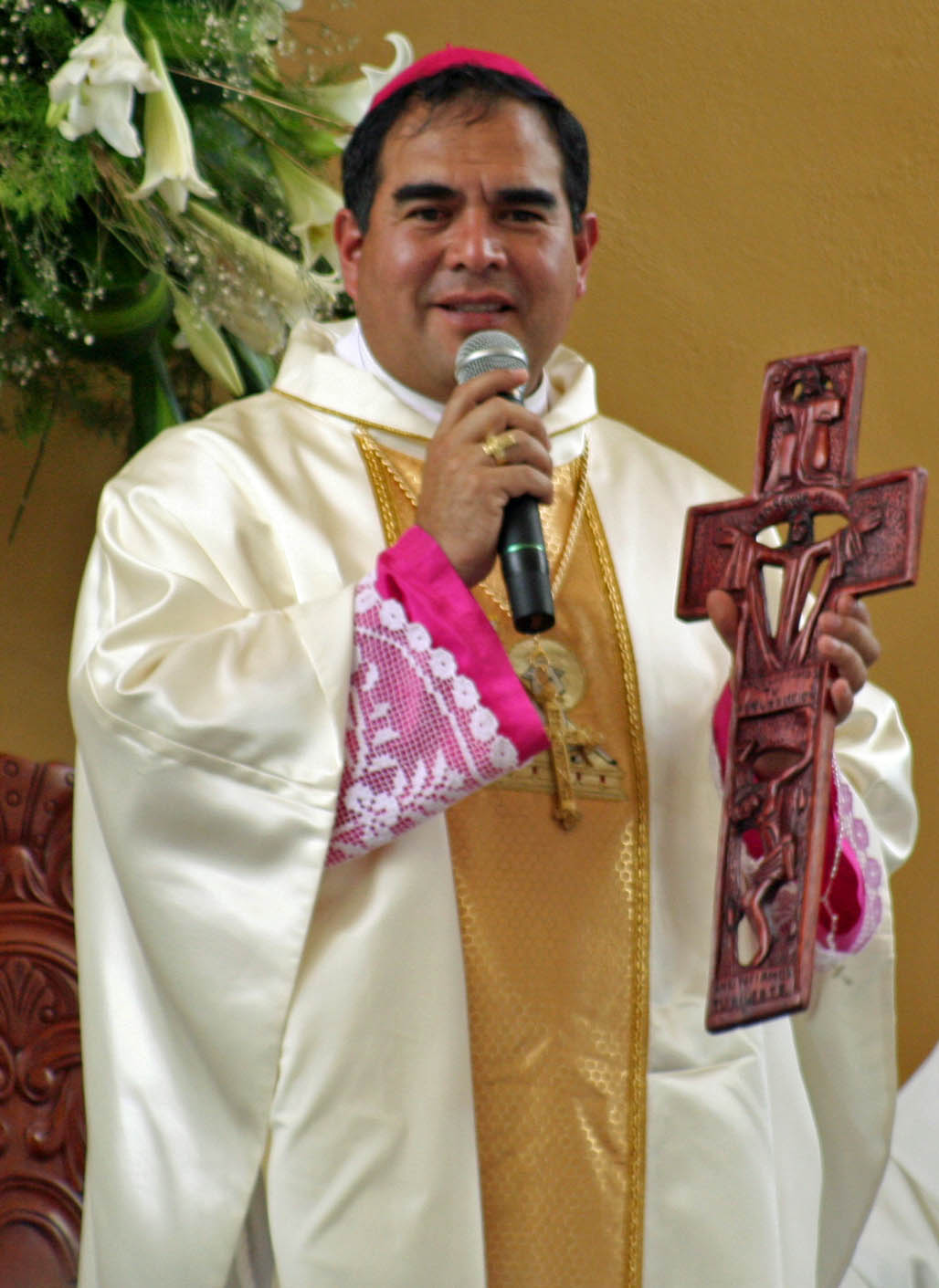 Bischof Juan Carlos beim Festgottesdienst zum 50-jährigen Jubiläum der Prälatur von Caravelí (c) Markus Schenk
