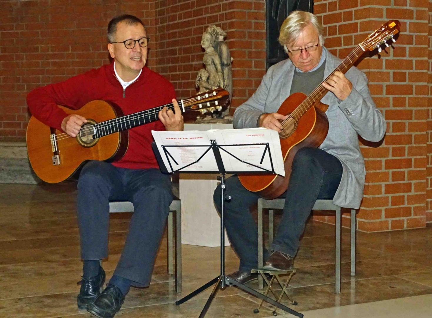 Büttelborn, 05. Oktober 2022: Dr. Andreas Löhr (links) und Paul-Heinz Steffgen übernahmen die musikalische Gestaltung. (c) Markus Schenk