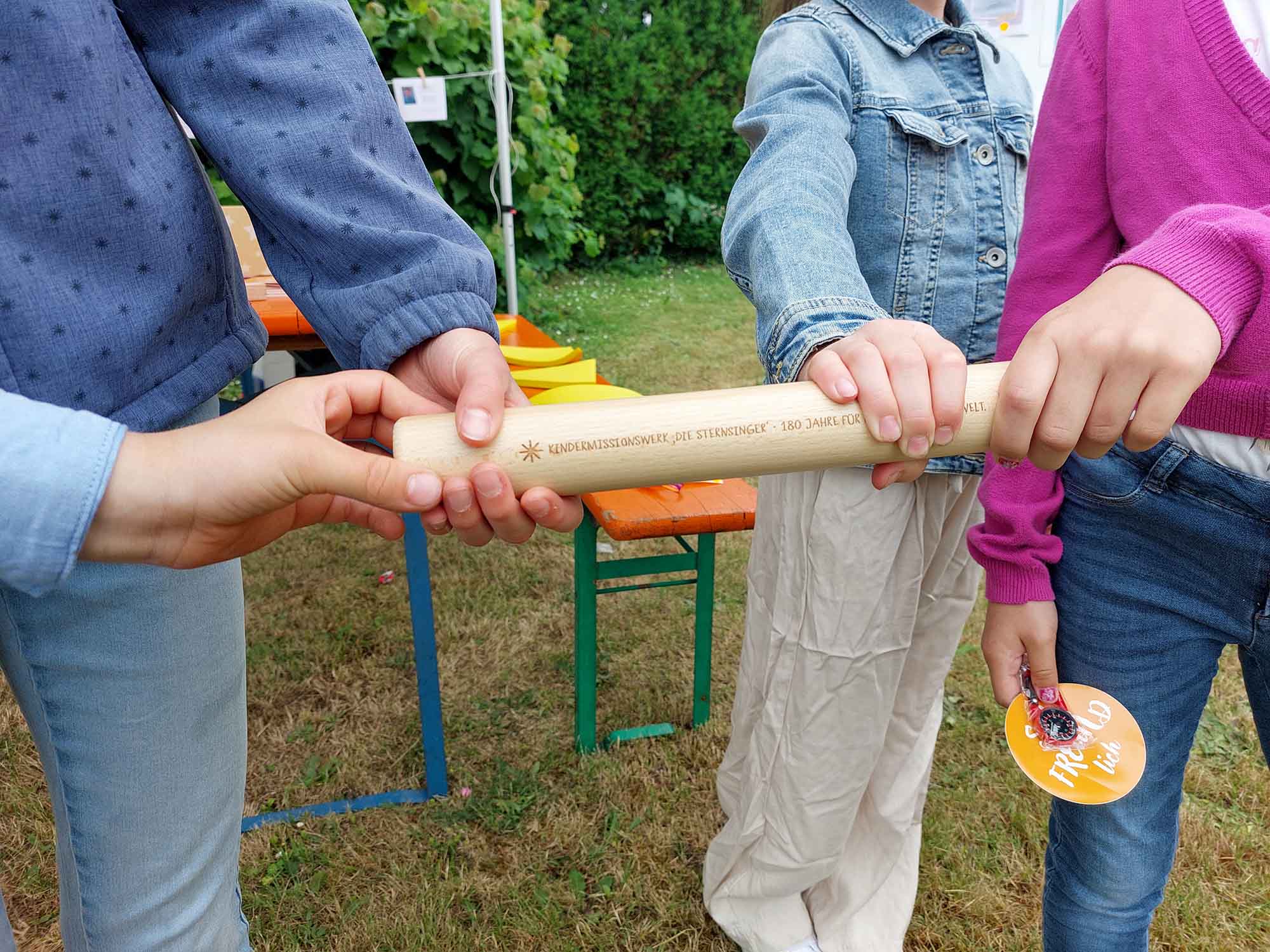Groß-Gerau, 04. Juni 2026: Staffelstab zur Jubiläumsaktion (c) Tobias Sattler