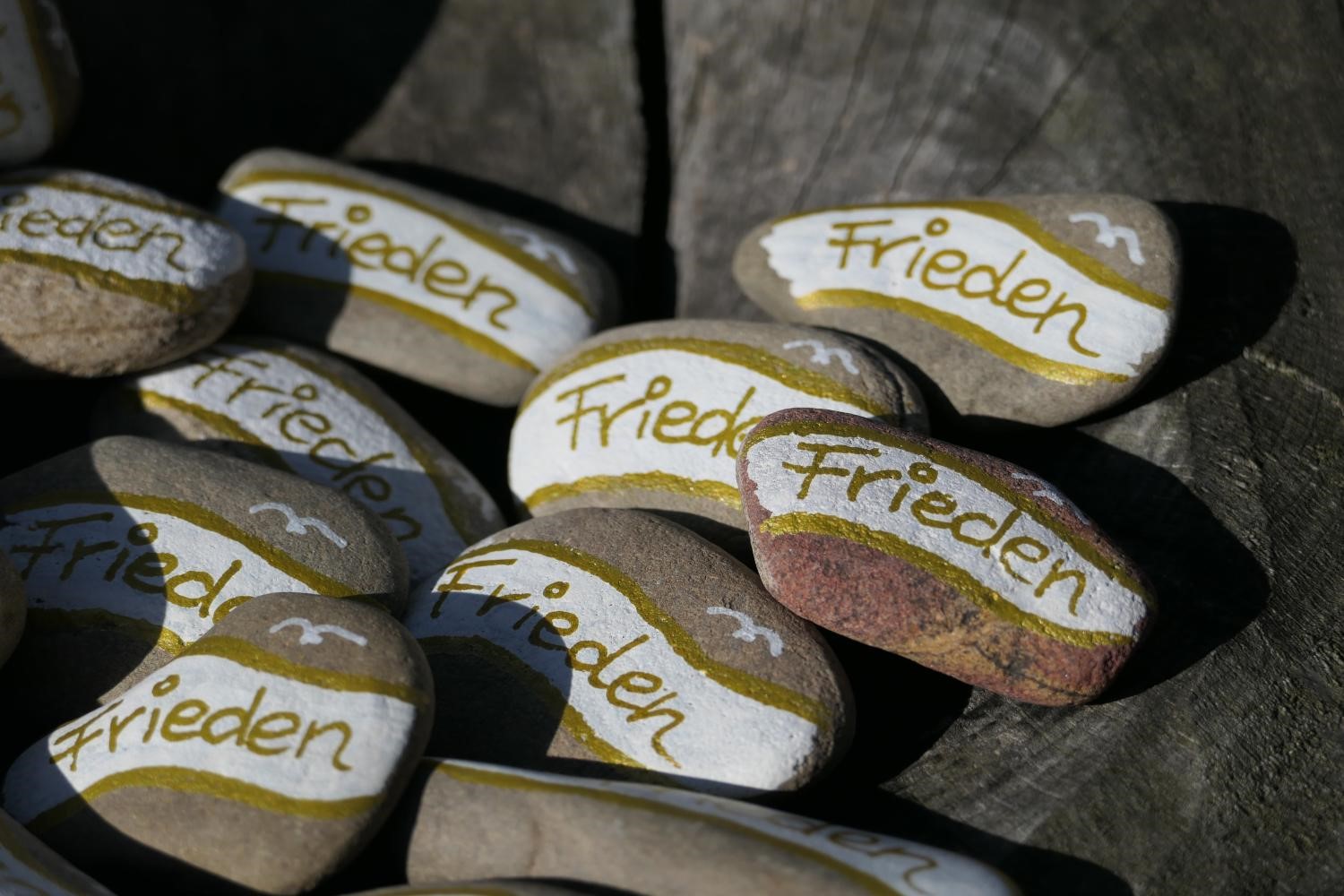 Frieden (c) Die Berlinerin/Pixabay, in pfarrbriefservice.de