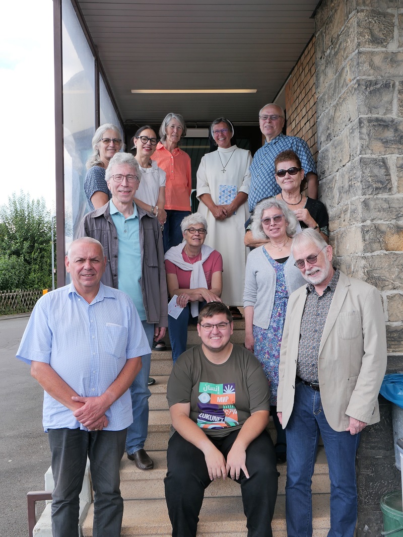 Gemeindemitglieder aus St. Gottfried besuchten zusammen mit Schwester Judith Moormann die JVA Butzbach. (c) Andrea Kipp
