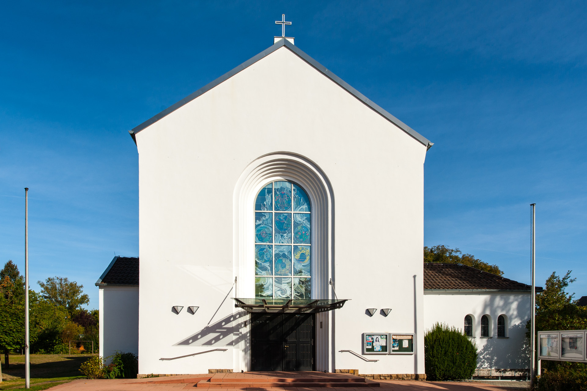 HlGeist-Kirche-aussen-01 (c) Heilig Geist