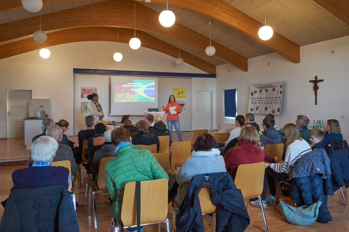 Bericht über Kobra im Gemeindezentrum Heilig Kreuz