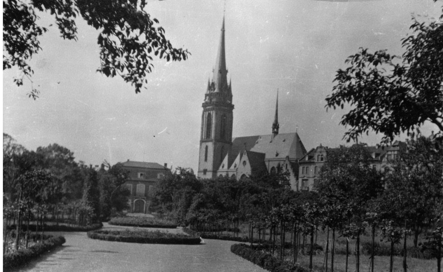 Kirche mit Dachreiter (c) St. Elisabeth