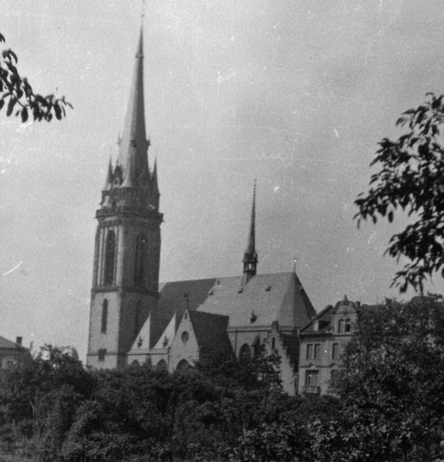 Kirche mit Dachreiter (c) St. Elisabeth