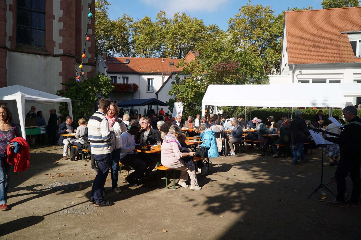 Gartenfest (c) Jürgen Ühlken