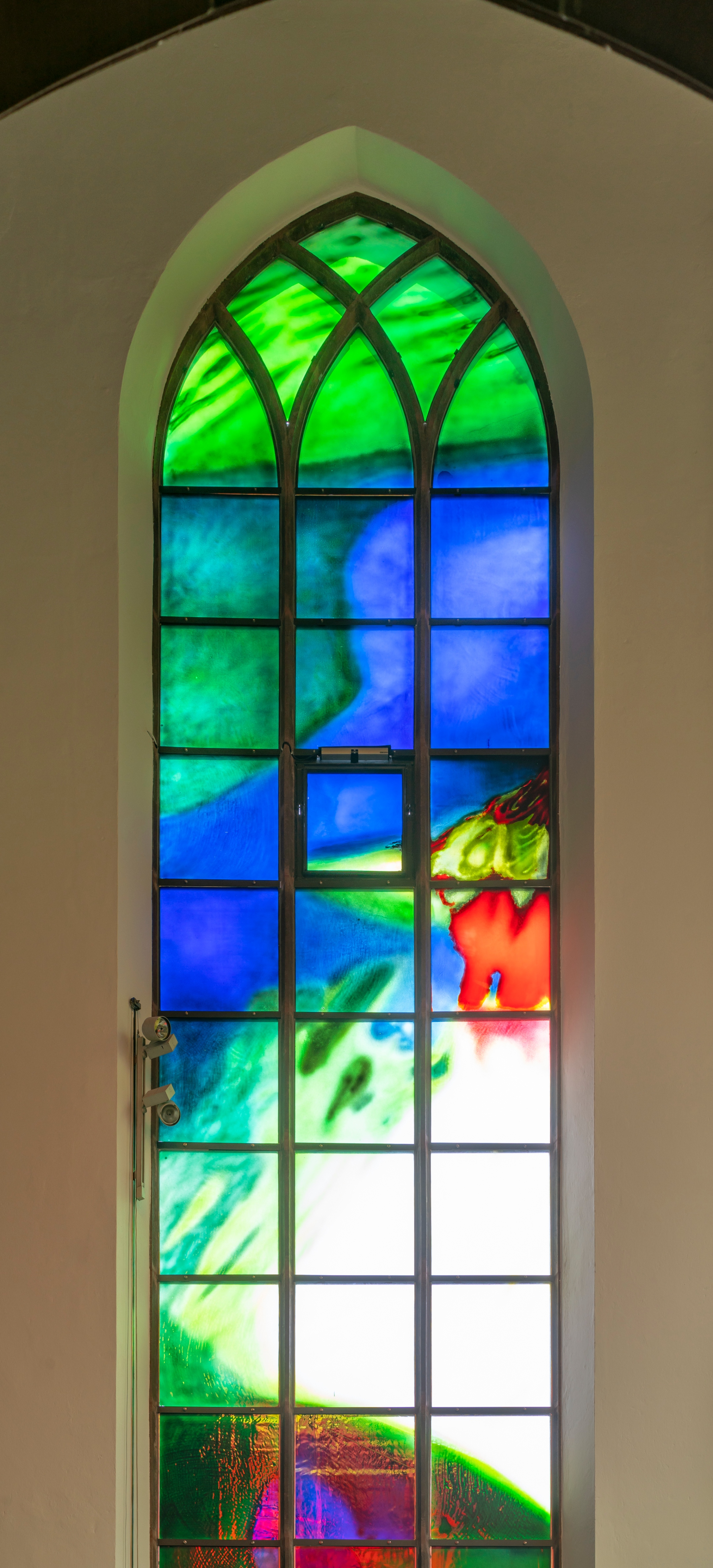 'Gottes Geist belebt ...' - Kirchenfenster St. Elisabeth, Darmstadt