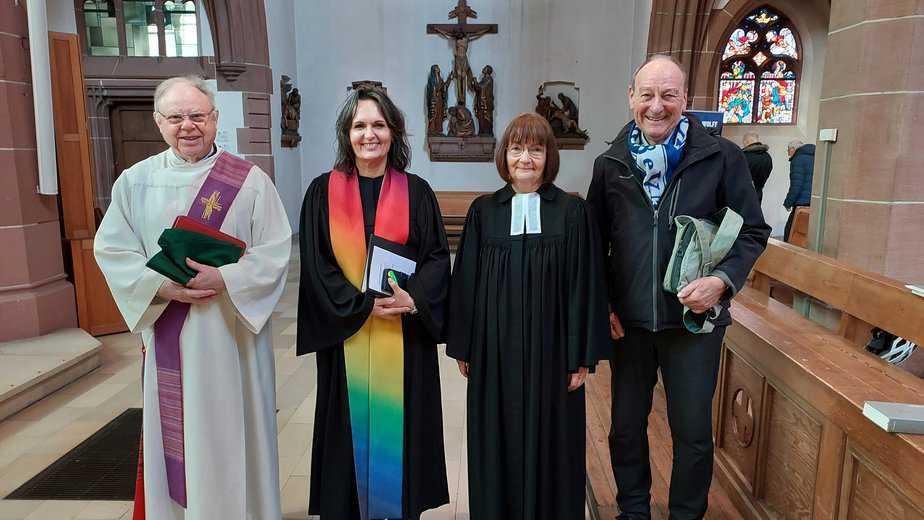 Von links nach rechts: Heinz Lenhart, Ilona Klemens, Ulrike Schmidt-Hesse, Peter Schmidt