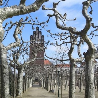 Paarspaziergang durch Darmstadt