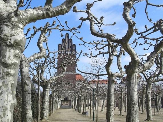 Paarspaziergang durch Darmstadt
