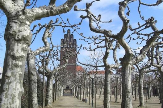 Paarspaziergang durch Darmstadt