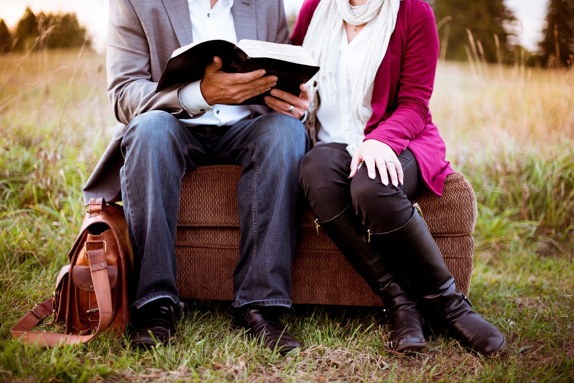 Bibel lesen heißt in Beziehung sein (c) Pixabay