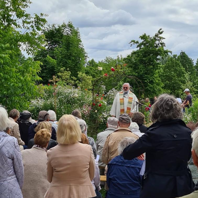 2022Ökumenischer Gottesdienst im Garten der Religionen (c) Tscheuschner