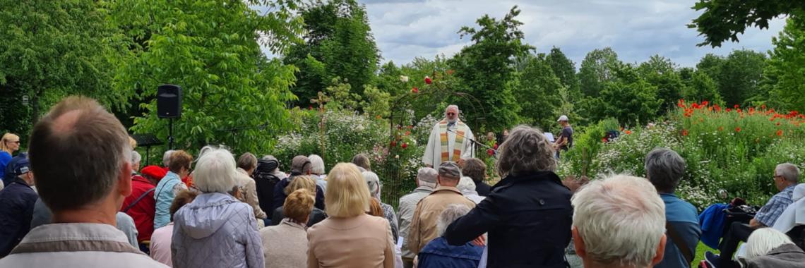 2022Ökumenischer Gottesdienst im Garten der Religionen (c) Tscheuschner