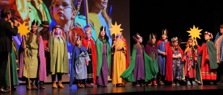 2023Sternsinger beim Neujahrsempfang (c) Pfarrgemeinde Sankt Martin