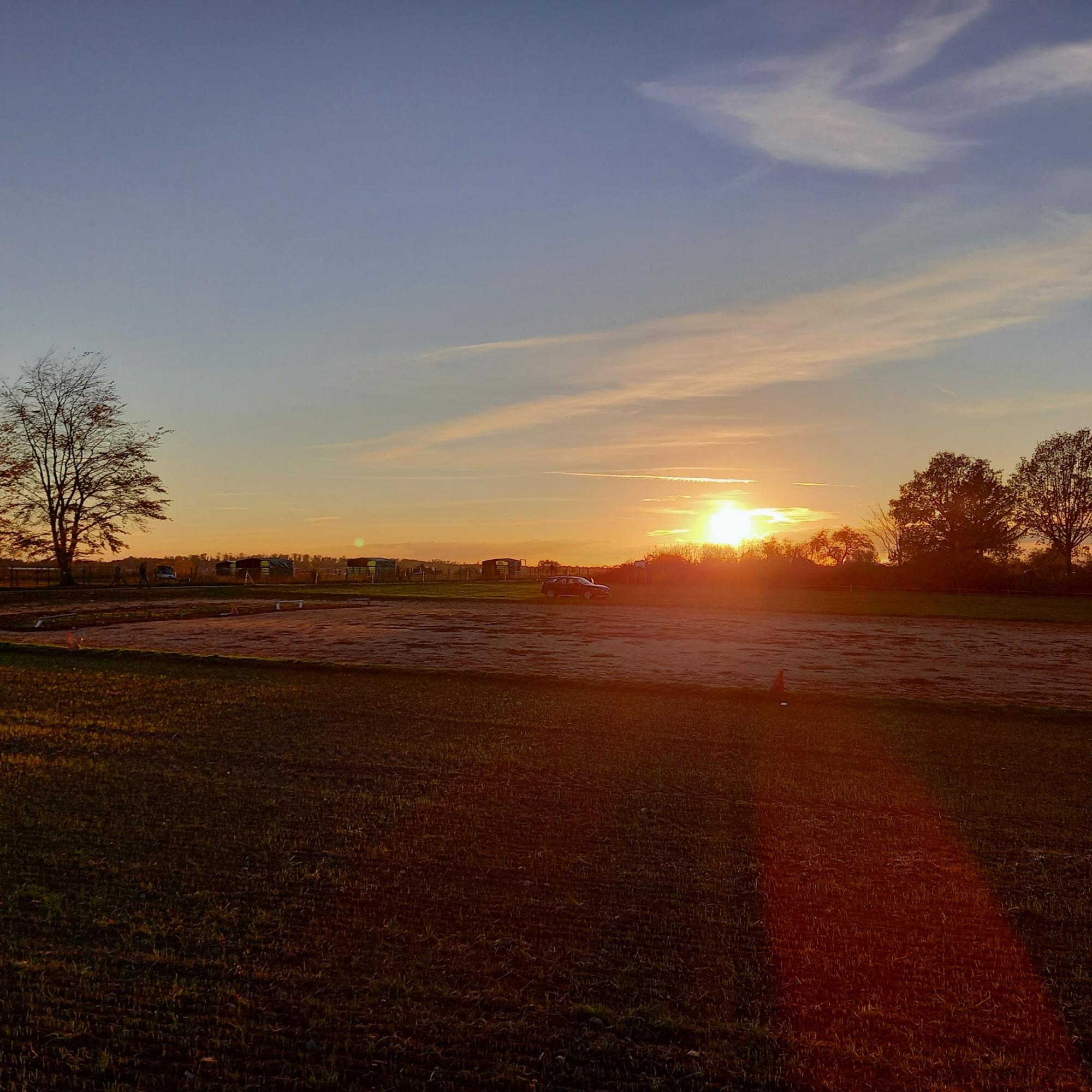 Sonnenuntergang in Dietzenbach (c) Pfarrgemeinde Sankt Martin, Conny Doetsch