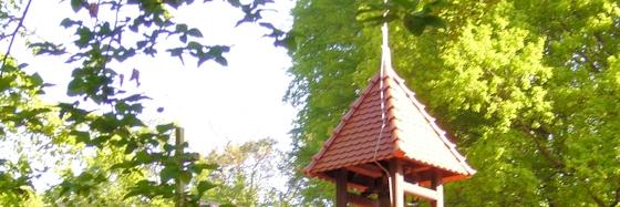 Evangelische Waldkapelle (c) Evangelische Martin-Luther-Gemeinde Steinberg