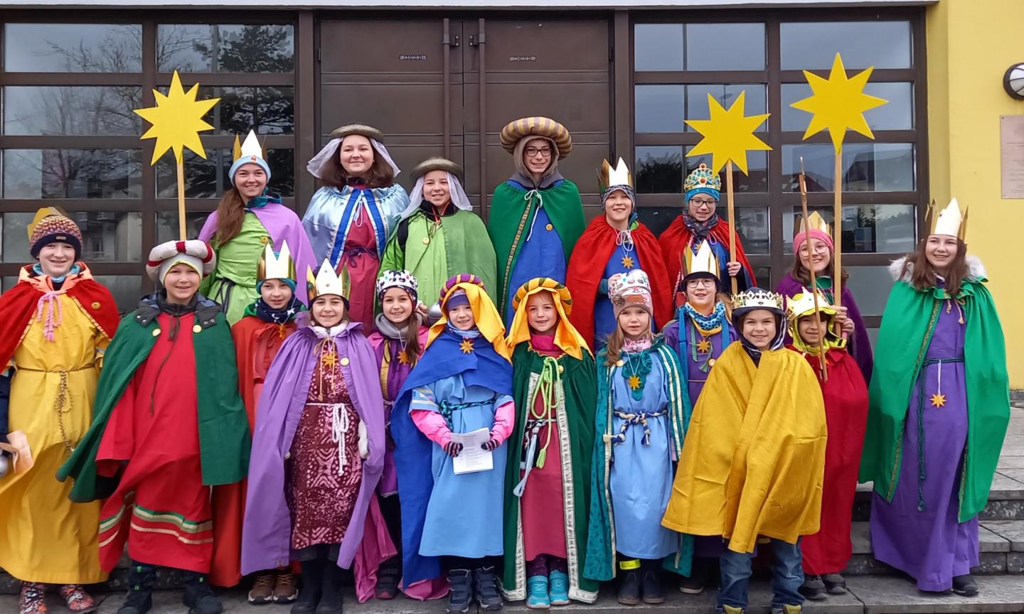 Sternsinger im Aufbruch (c) Pfarrgemeinde Sankt Martin