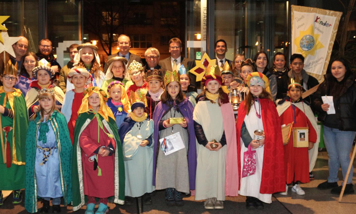 Sternsingerempfang_Gruppe_unten (c) kjzOffenbach