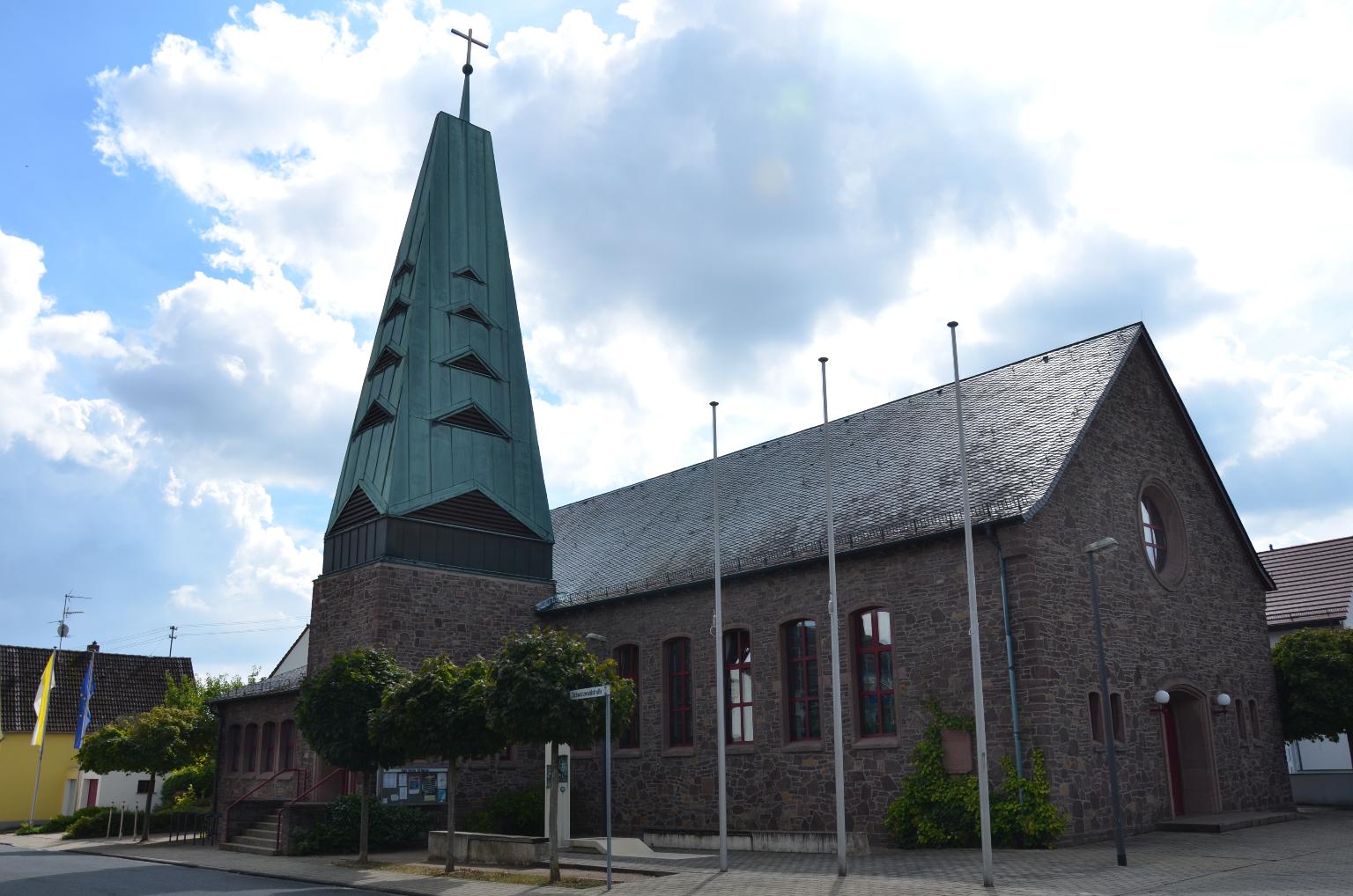 Aussenansicht St. Marien (c) Pfarrei St. Marien Götzenhain