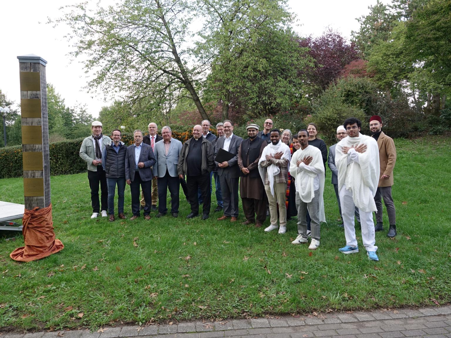 Gruppenfoto Friedensgebet 2025 (c) Sven Dörken