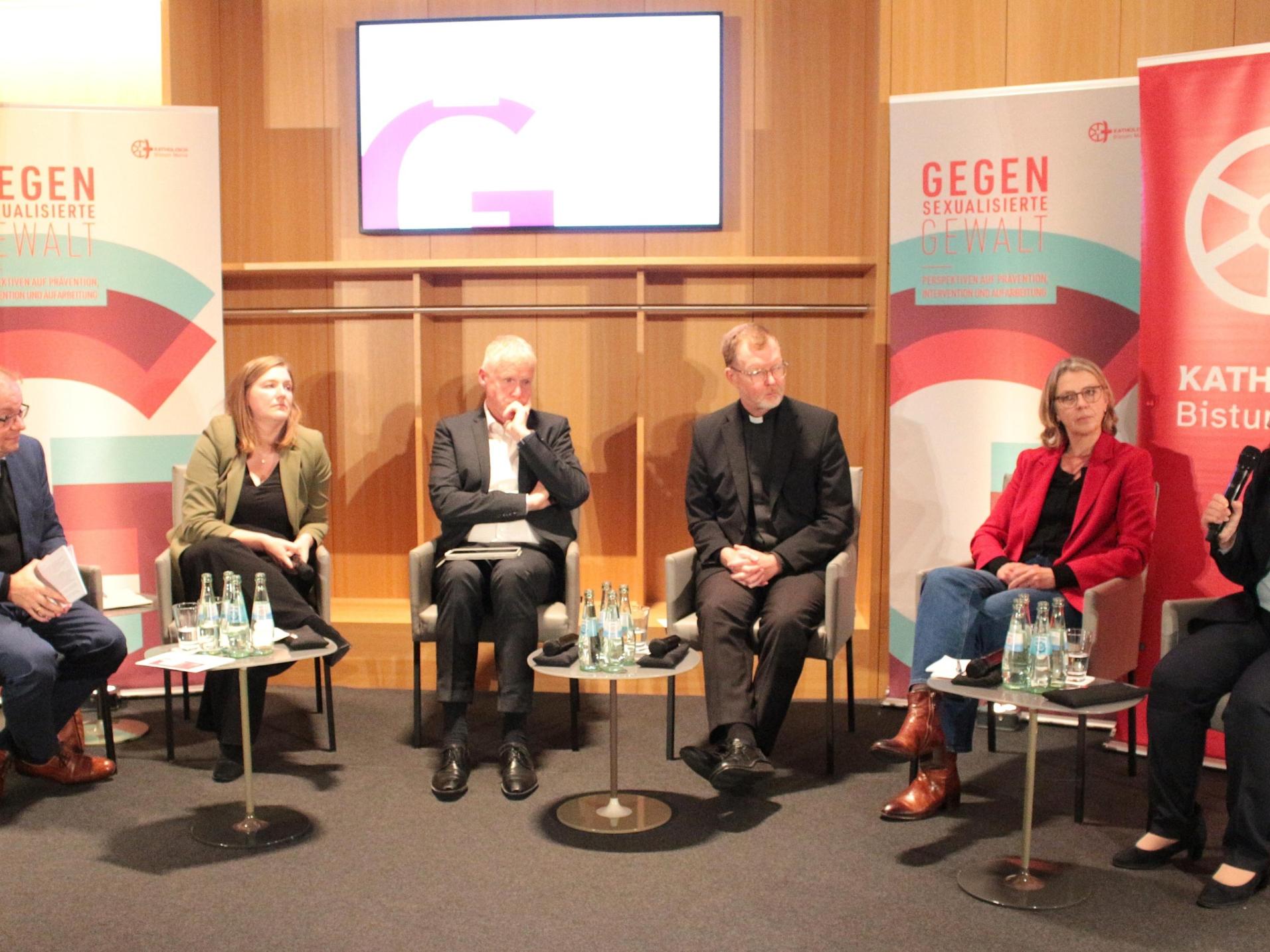 Teilnehmer der Podiumsdiskussion