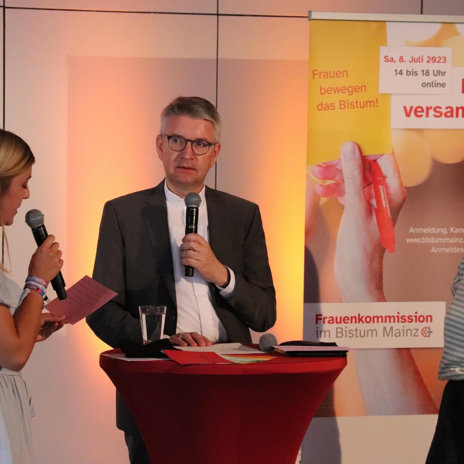 Bischof Kohlgraf stellte sich in einem Interview den Fragen
