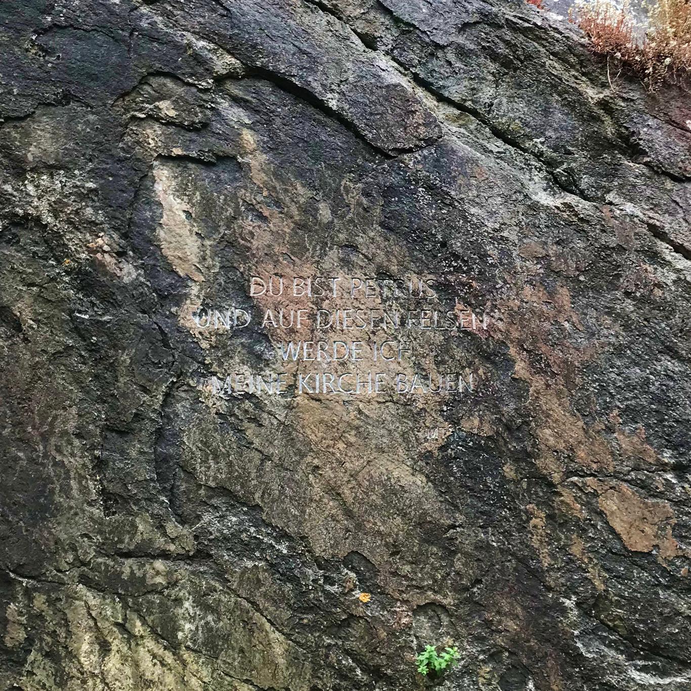 Du bist Petrus der Fels