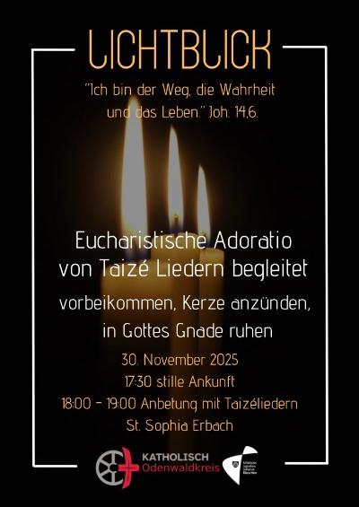 Kerzen vor dunklem Hintergrund