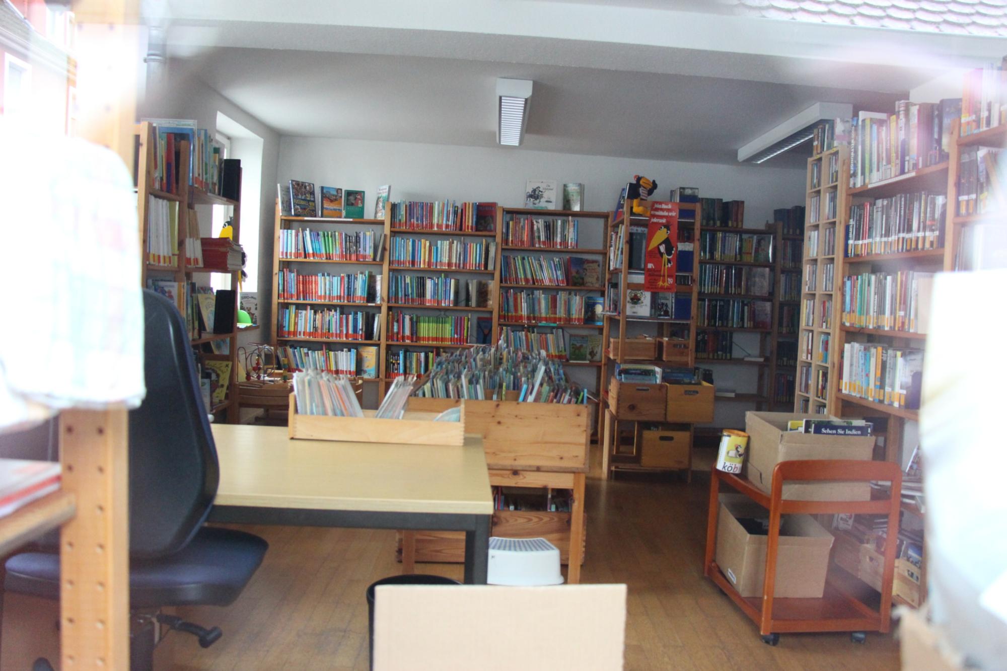 Blick in die Bücherei Friesenheim
